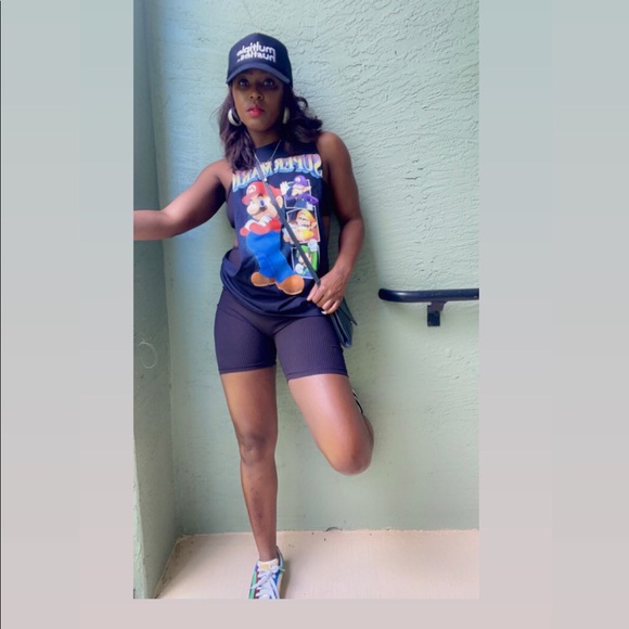 Meet your POSH AMBASSADOR, Jalisa - Picture 9 of 11